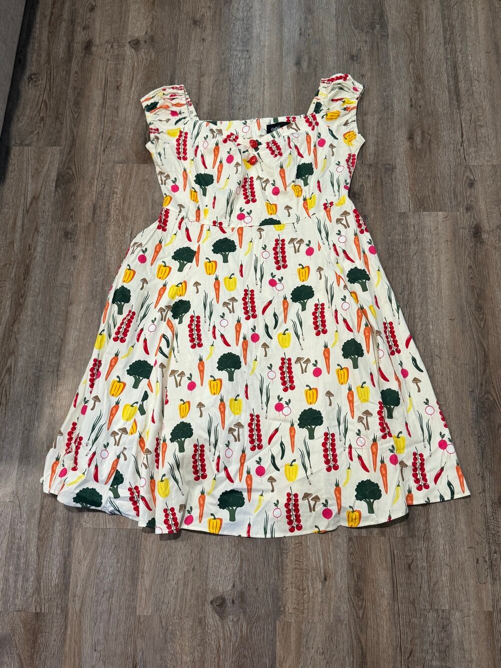 Collectif London Women's Summer Vegetable Garden Print Fit Flare Dress Size 16